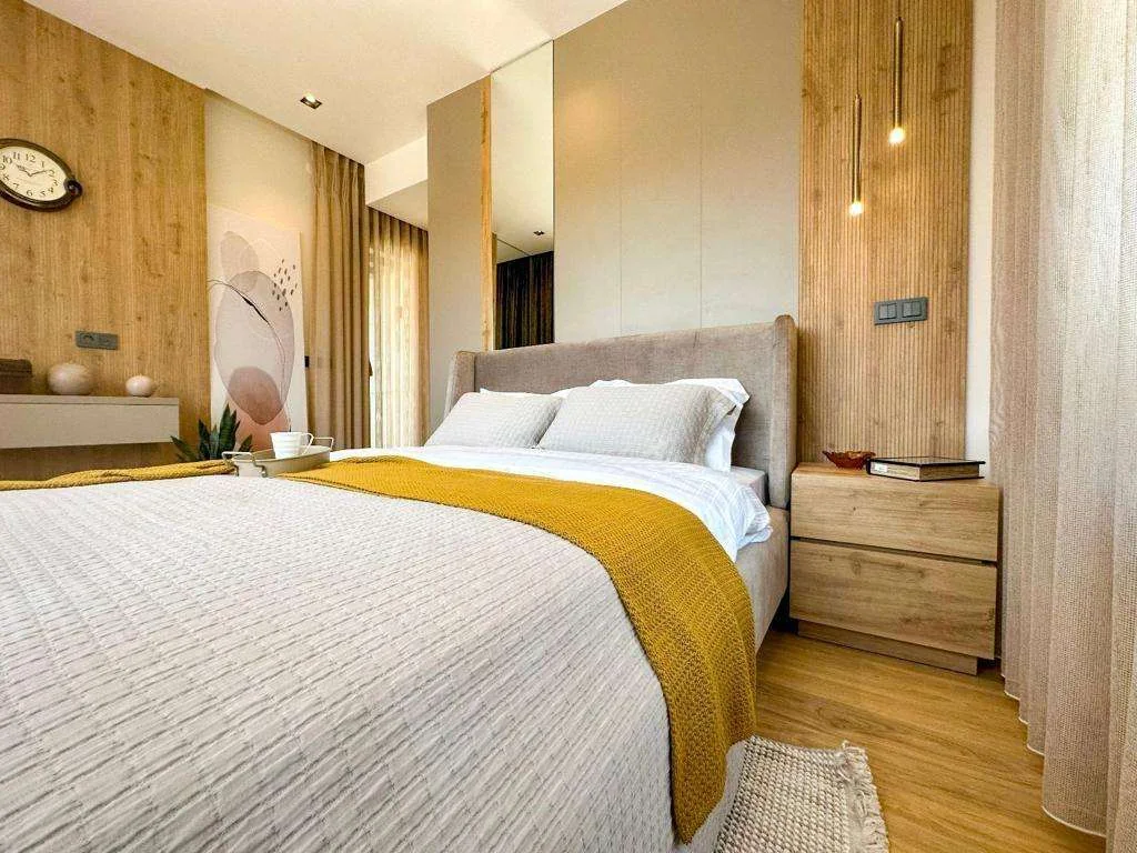 Kuşadası Türkmen Mahallesi villa projesi, sahadan bir kare